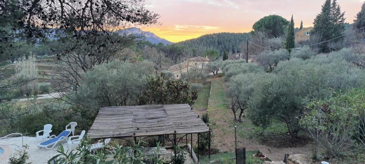 Villa Cigalons En Pleine Pinede Avec Piscine Chauffee De Mai A Septembre Auriol Bagian luar foto