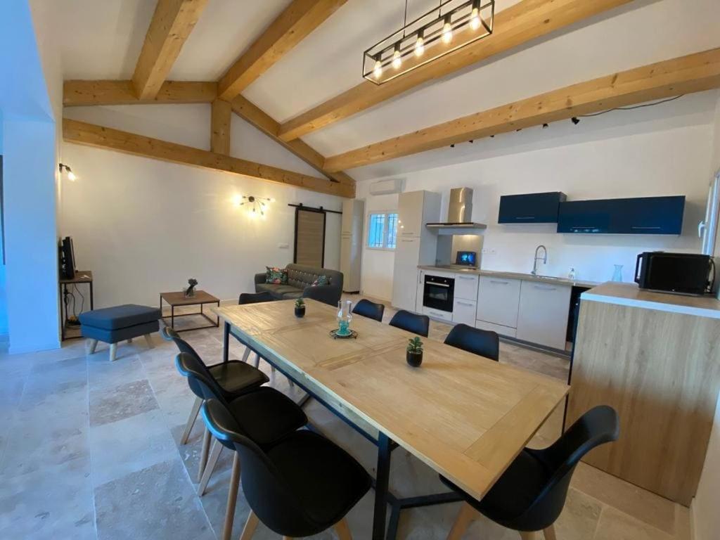 Villa Cigalons En Pleine Pinede Avec Piscine Chauffee De Mai A Septembre Auriol Bagian luar foto